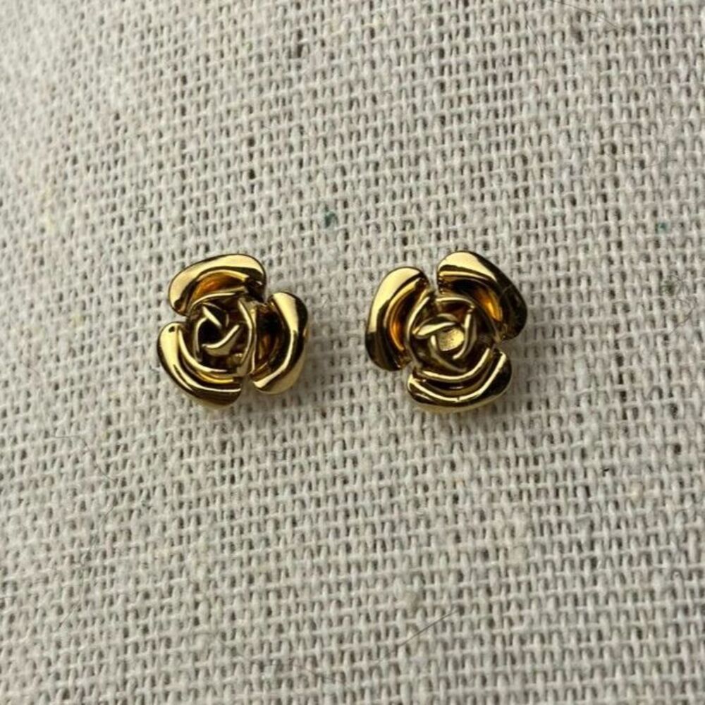 tiny goldtone rose earrings